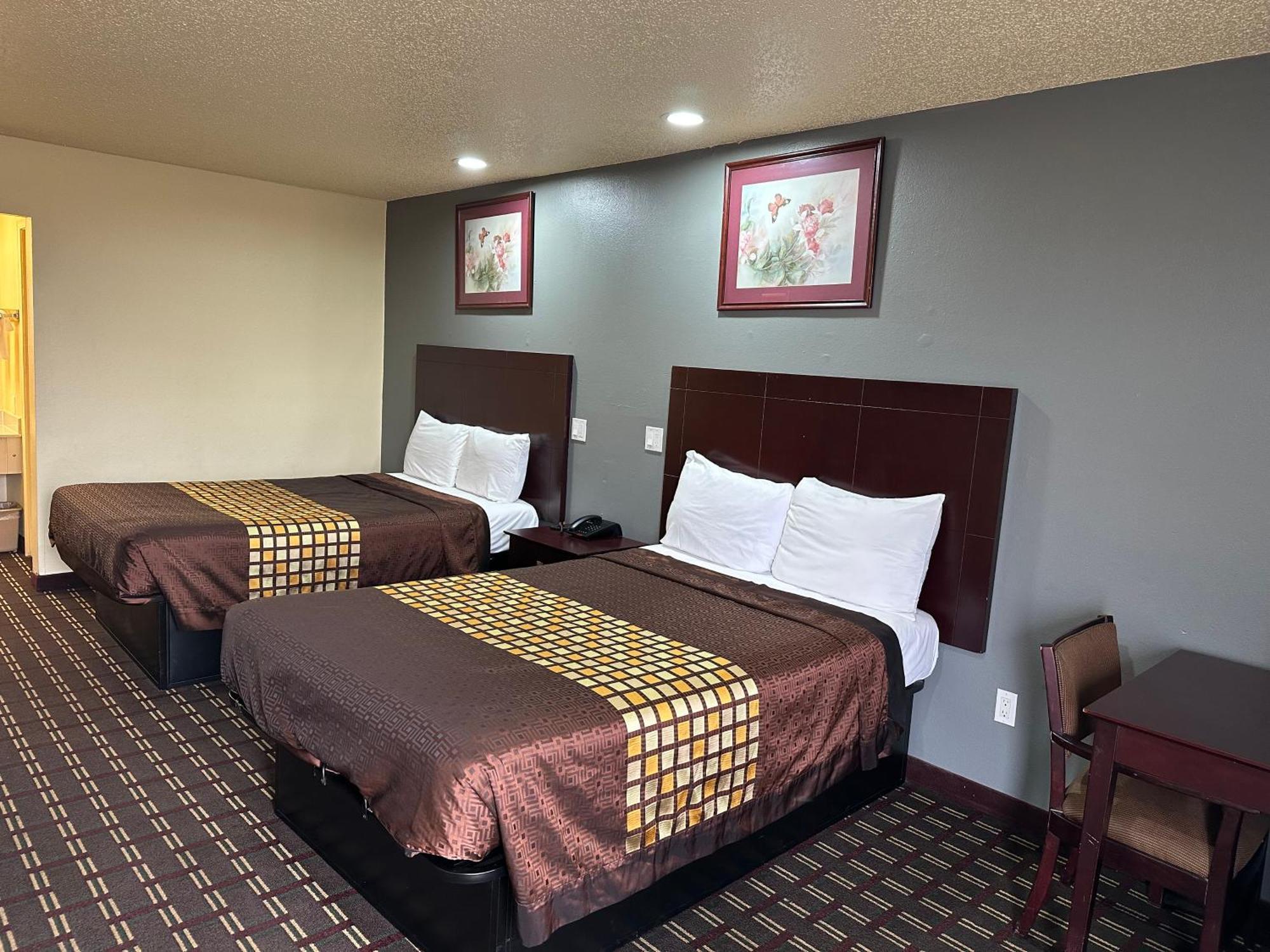 Executive Inn & Suites Prescott Bagian luar foto