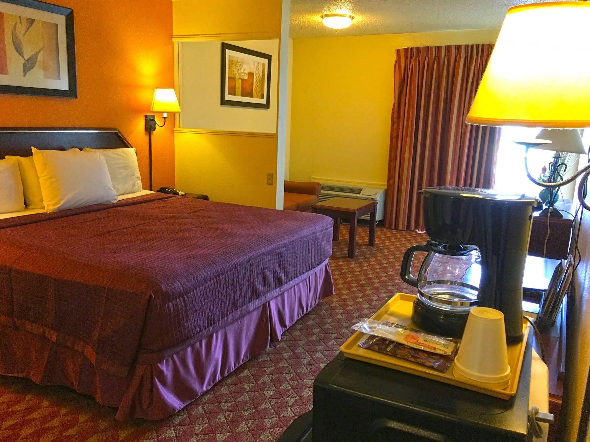 Executive Inn & Suites Prescott Bagian luar foto